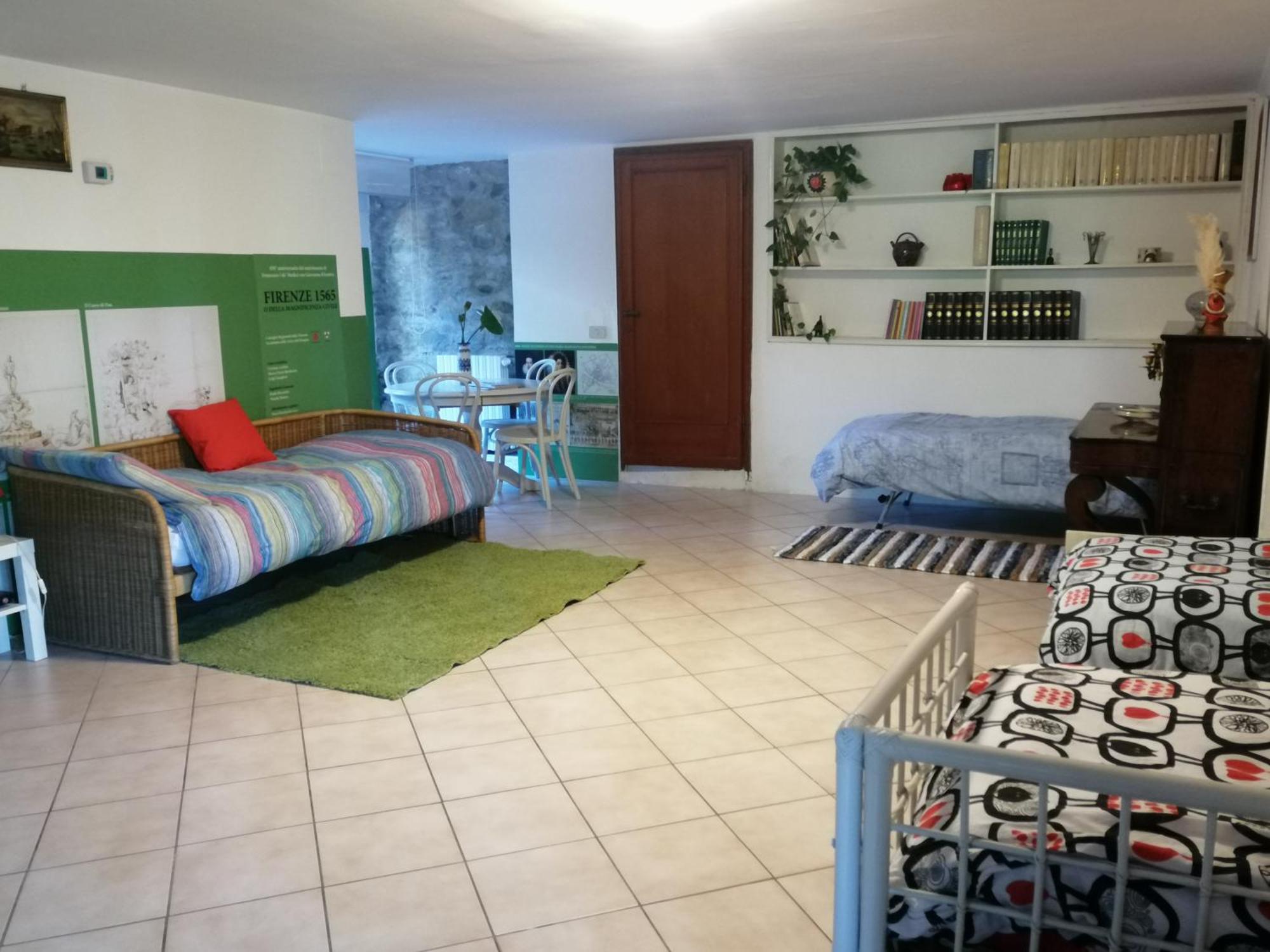 Due Passi Nel Parco Con Parcheggio Gratuito Apartment Florence Room photo